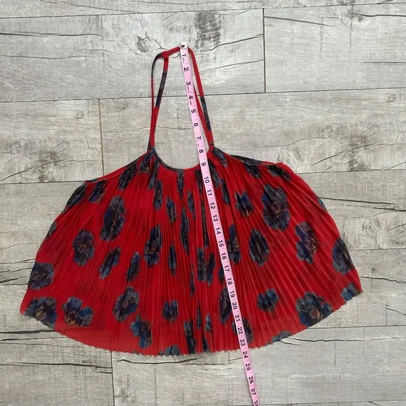 Kimchi Blue Urban Outfitters Red Pleated Floral Strappy Halter Back Tank Top M - Picture 5 of 9